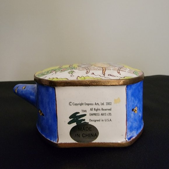 Vintage Miniature Enamel on Copper Teapot - 3 Cat Design - Empress Arts Ltd. - Picture 9 of 16